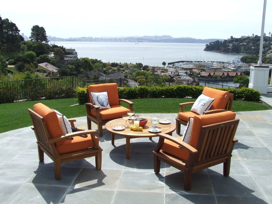 Choosing Outdoor Furniture: 5 Mistakes to Avoid When Buying